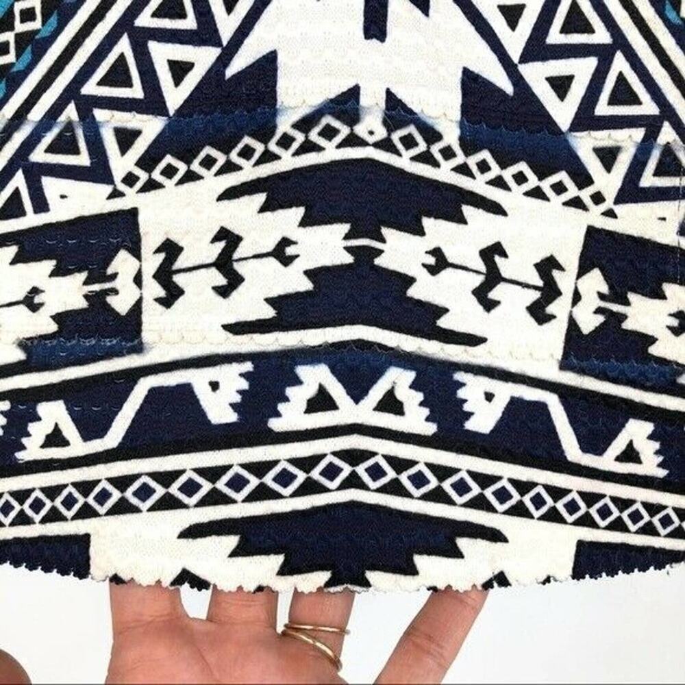 Xhilaration Women's Bandage Pencil Skirt XS Southwestern Aztec Print Stretchy - Picture 4 of 9